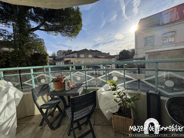 Location Appartement en résidence - 3 pièces - 77m² - COGNAC Quartier Théâtre