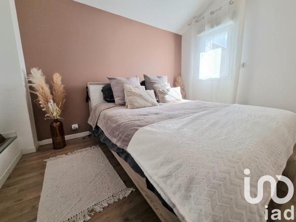 Appartement 3 pièces de 49 m² à DOUÉ EN ANJOU (49700)