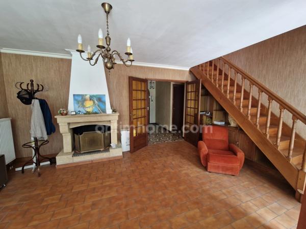 Maison avec grand terrain arboré à ARDON (45)
