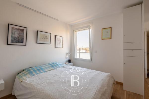 Bron, Appartement 1 Chambre -  76 m² à vendre