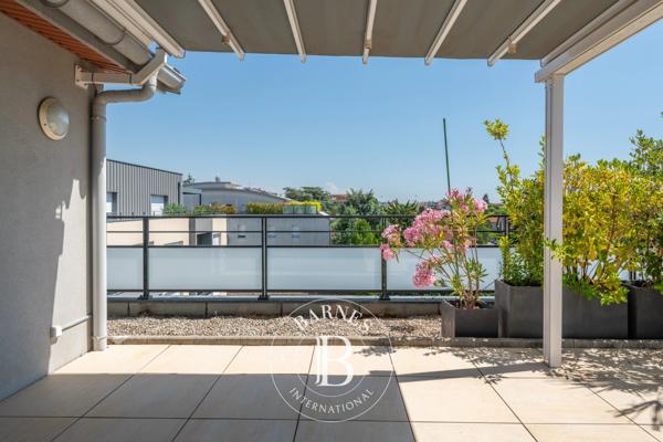 Bron, Appartement 1 Chambre -  76 m² à vendre