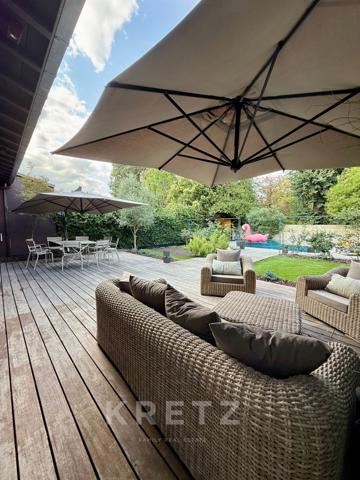 Parc Bordelais – Propriété d’architecte de 390 m², 4 suites, piscine et garage