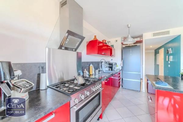Appartement à vendre 4 pièces 81m² Albigny-sur-Saône (69250)