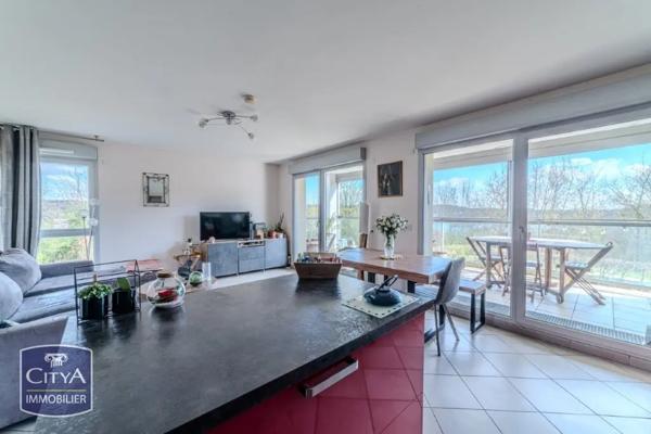 Appartement à vendre 4 pièces 81m² Albigny-sur-Saône (69250)