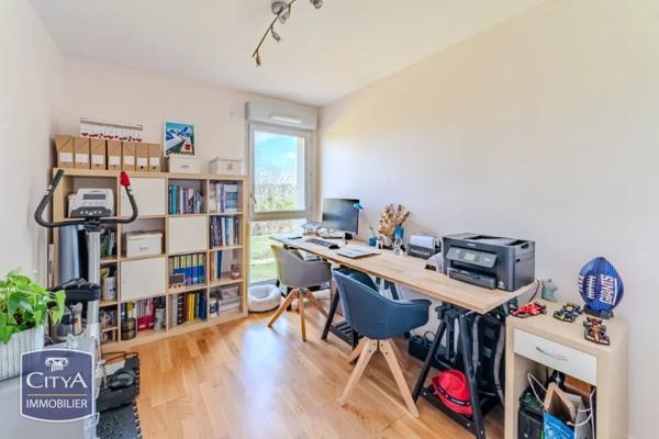 Appartement à vendre 4 pièces 81m² Albigny-sur-Saône (69250)