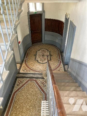 ST-GALMIER Château 19è à rénover intégralement. Projet Résidence sénior /Chbre d'hôtes