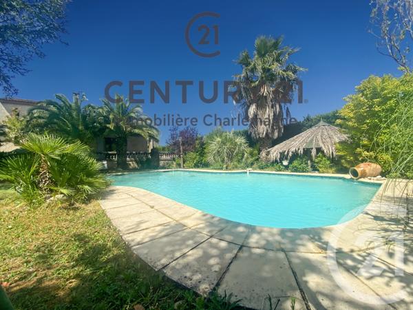 Maison à vendre  4 pièces - 144,20 m 2   MARSEILLE  - 13011