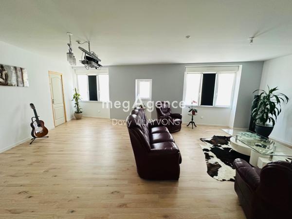 Maison à Beaupréau-en-Mauges, 49600 - 7 pièces 160m²