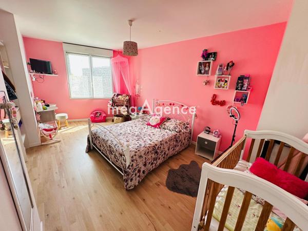 Maison à Beaupréau-en-Mauges, 49600 - 7 pièces 160m²