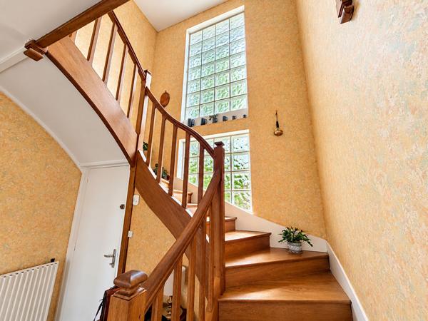 Maison 6 pieces varennes-vauzelles 2h30 Paris terrain 757m2  ecoles commerces