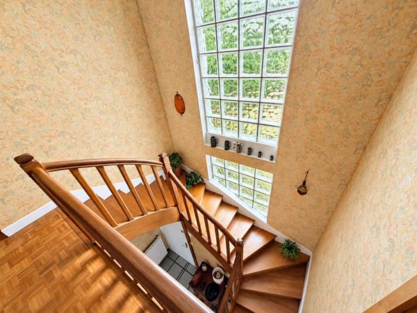 Maison 6 pieces varennes-vauzelles 2h30 Paris terrain 757m2  ecoles commerces