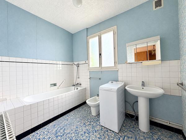 Maison 6 pieces varennes-vauzelles 2h30 Paris terrain 757m2  ecoles commerces