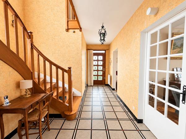 Maison 6 pieces varennes-vauzelles 2h30 Paris terrain 757m2  ecoles commerces
