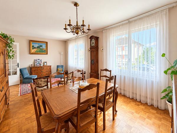 Maison 6 pieces varennes-vauzelles 2h30 Paris terrain 757m2  ecoles commerces