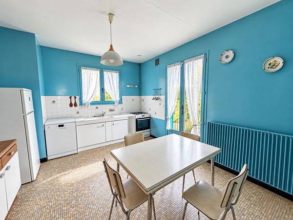 Maison 6 pieces varennes-vauzelles 2h30 Paris terrain 757m2  ecoles commerces