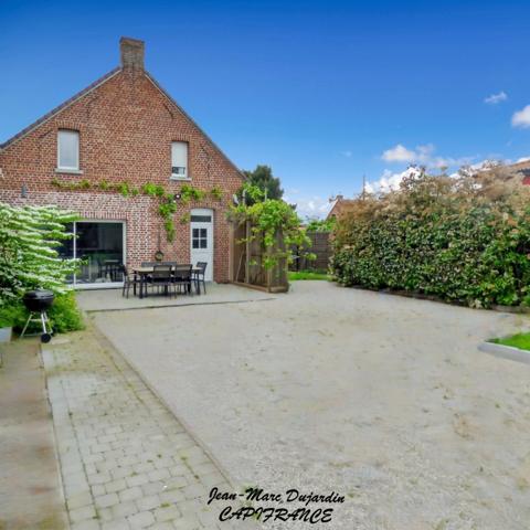 SAMEON - LONGERE EN SEMI PLAIN-PIED - 160m² - 4 chambres