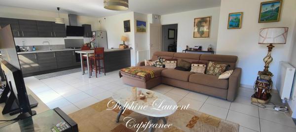 Appartement à vendre 4 pièces à proximité de la plage sur la commune du HOME VARAVILLE (14)