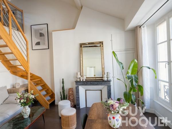 Versailles Notre-Dame Duplex de charme rénové avec mezzanine 73 m² au sol/43 m² Carrez