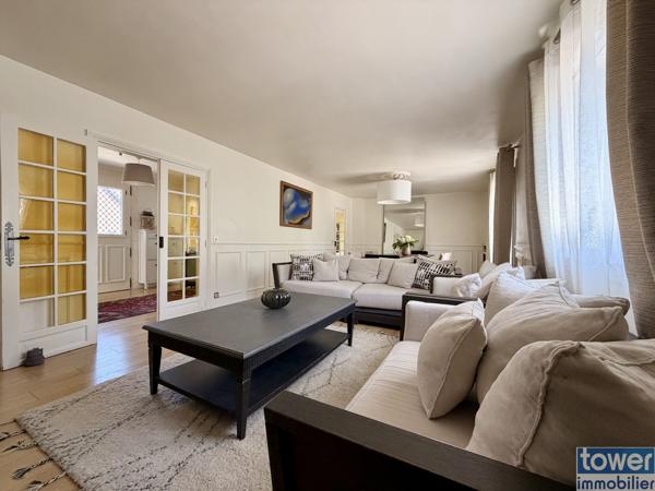 Maison
                                                                                                                                                                                                                                                                                                                        9 pièce(s)                                                                                                                                                                                                          5 chambre(s)                                                                                                                                                                                                          219  m²