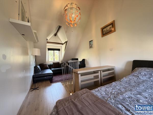 Maison
                                                                                                                                                                                                                                                                                                                        9 pièce(s)                                                                                                                                                                                                          5 chambre(s)                                                                                                                                                                                                          219  m²