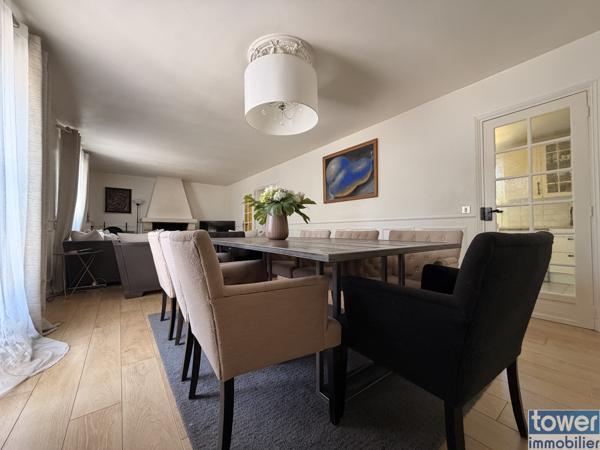 Maison
                                                                                                                                                                                                                                                                                                                        9 pièce(s)                                                                                                                                                                                                          5 chambre(s)                                                                                                                                                                                                          219  m²