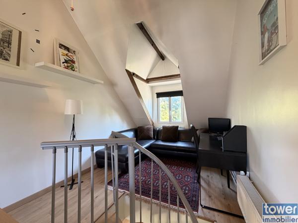 Maison
                                                                                                                                                                                                                                                                                                                        9 pièce(s)                                                                                                                                                                                                          5 chambre(s)                                                                                                                                                                                                          219  m²