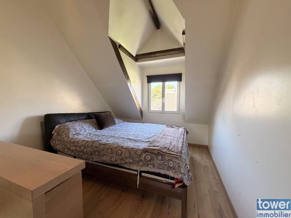 Maison
                                                                                                                                                                                                                                                                                                                        9 pièce(s)                                                                                                                                                                                                          5 chambre(s)                                                                                                                                                                                                          219  m²