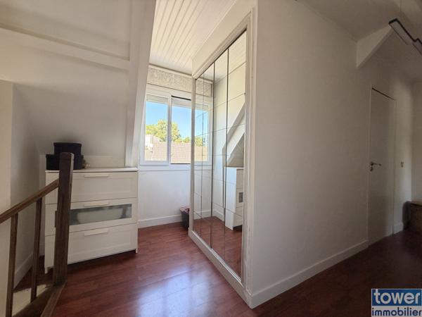 Maison
                                                                                                                                                                                                                                                                                                                        9 pièce(s)                                                                                                                                                                                                          5 chambre(s)                                                                                                                                                                                                          219  m²