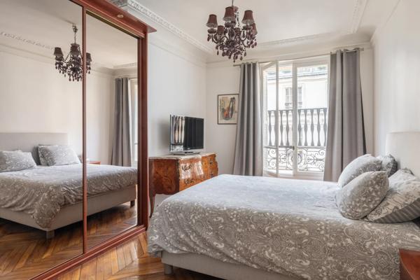 Appartement Paris 9e - PETITES ÉCURIES / FAUBOURG POISSONNIÈRE