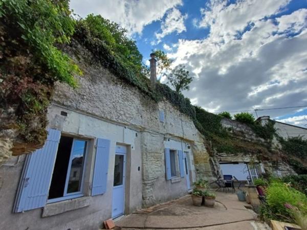 Propriete à vendre 25 pièces proche de POITIERS (86)