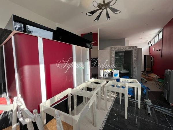 Propriete à vendre 25 pièces proche de POITIERS (86)