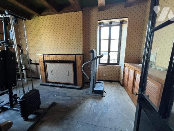 MAISON DE BOURG A VENDRE