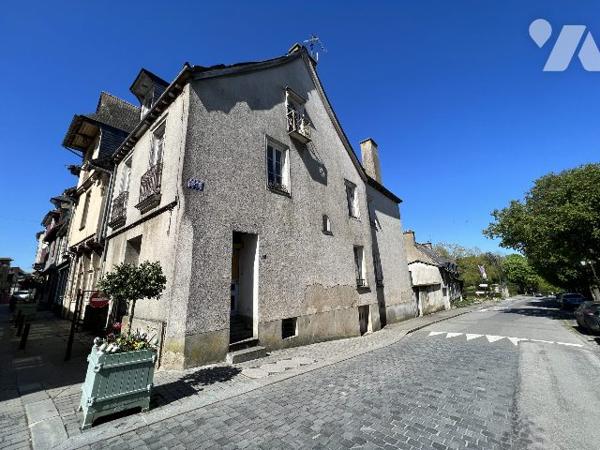 MAISON DE BOURG A VENDRE