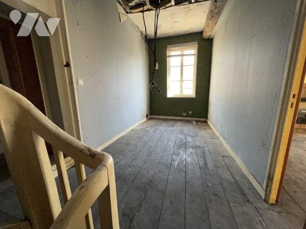 MAISON DE BOURG A VENDRE