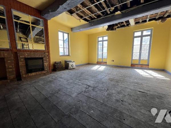 MAISON DE BOURG A VENDRE