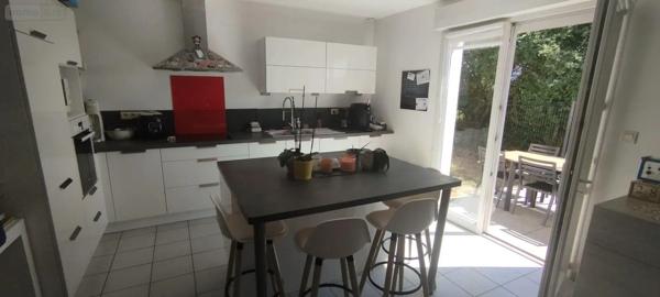 Location - Maison Val-d'Izé 35450 4 pièces 104 m 2 617 m 2
