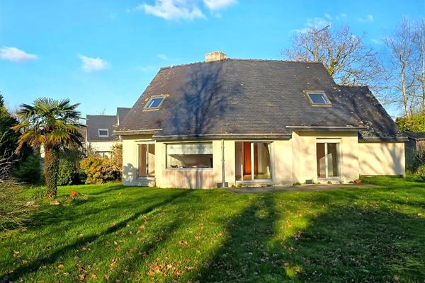 Fouesnant, jolie maison de 4 chambres sur un beau terrain de 1500 m² !
