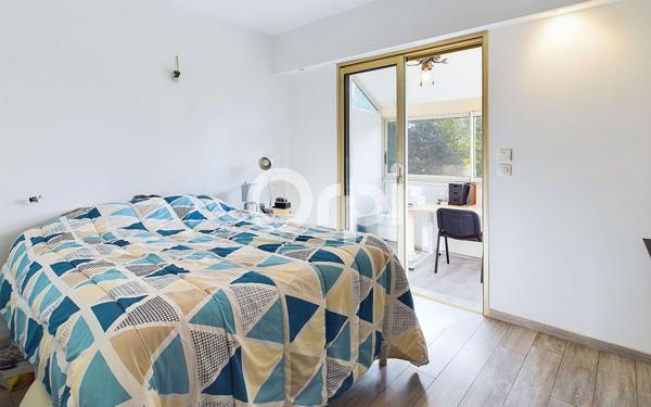 Appartement à vendre    4 pièces • 90 m2 Mandelieu-la-Napoule