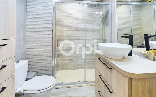 Appartement à vendre    4 pièces • 90 m2 Mandelieu-la-Napoule