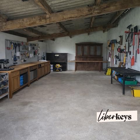 Authentique corps de ferme du Ségala avec cour intérieure – 6 hectares – potentiel gîtes exceptionnel