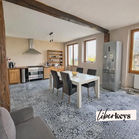 Authentique corps de ferme du Ségala avec cour intérieure – 6 hectares – potentiel gîtes exceptionnel