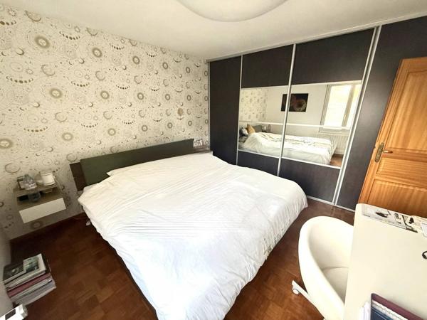 Appartement proche Jard et Centre Ville avec garage