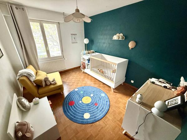 Appartement proche Jard et Centre Ville avec garage