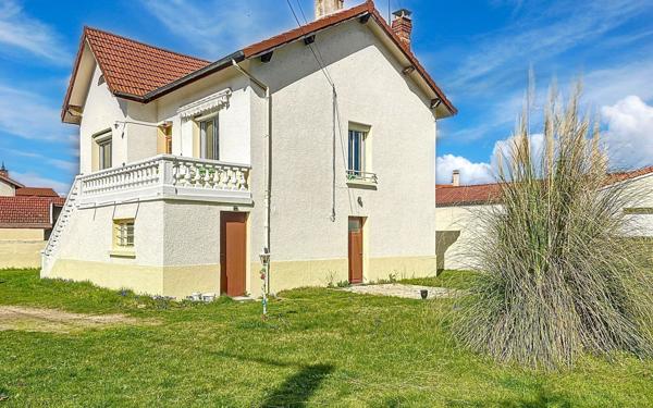 Maison à vendre    5 pièces •  Veauche