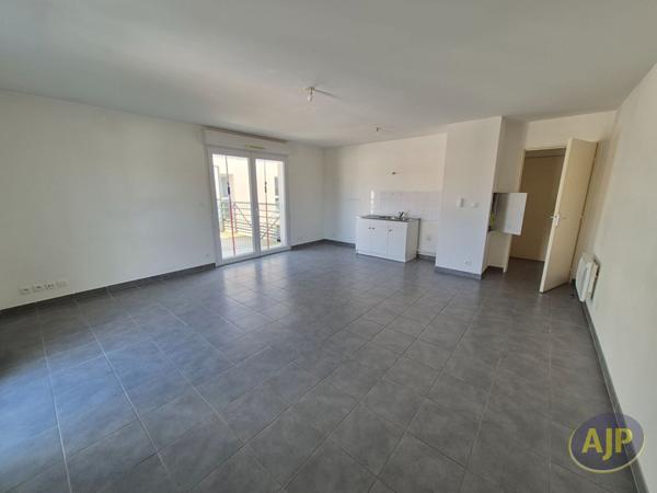 Location appartement Reze : 795 € - AJP Immobilier Rezé