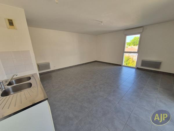 Location appartement Reze : 795 € - AJP Immobilier Rezé