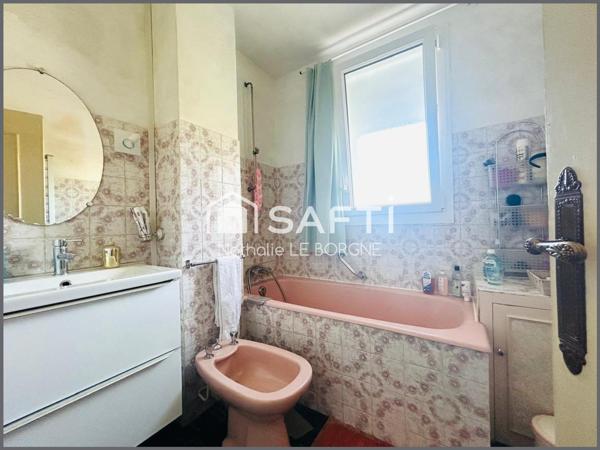 Joli pavillon avec garage et jardin