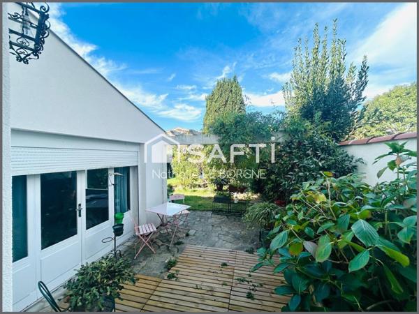 Joli pavillon avec garage et jardin