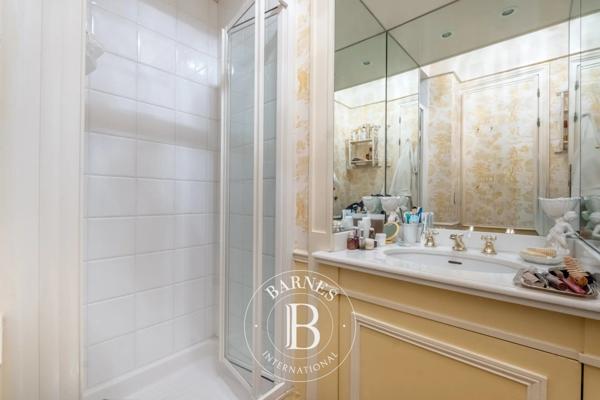 Paris 7ème, Appartement 2 Chambres -  93 m² à vendre