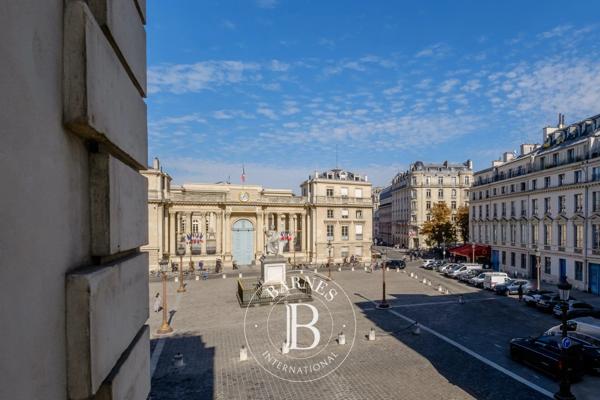 Paris 7ème, Appartement 2 Chambres -  93 m² à vendre